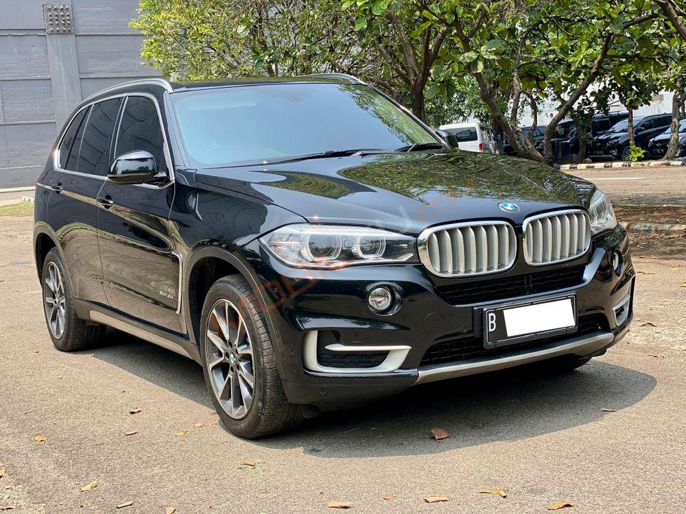 Mobil BMW X5 2015