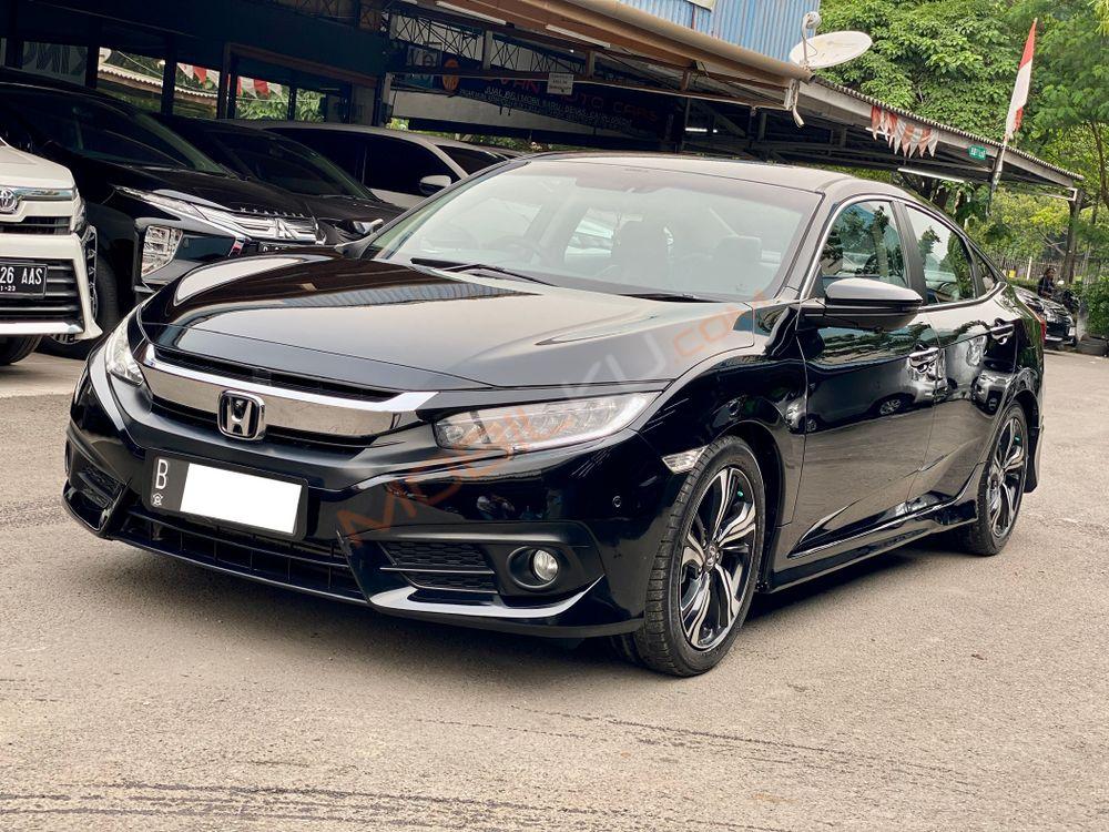 Mobil Honda Civic Sedan 2017