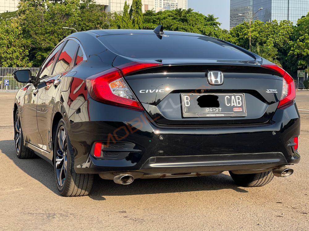 Mobil Honda Civic Sedan 2017
