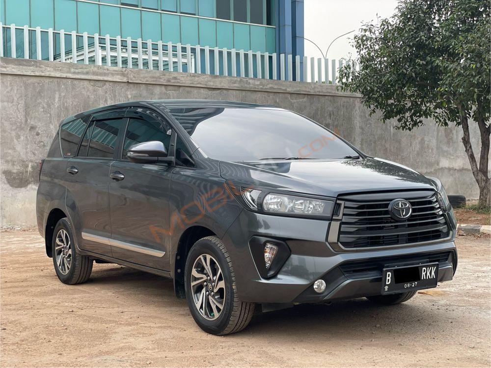 Mobil Toyota Kijang Innova 2022