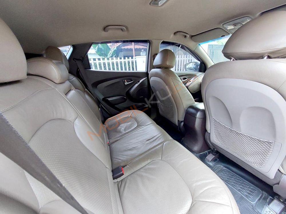 Mobil Hyundai Tucson 2011