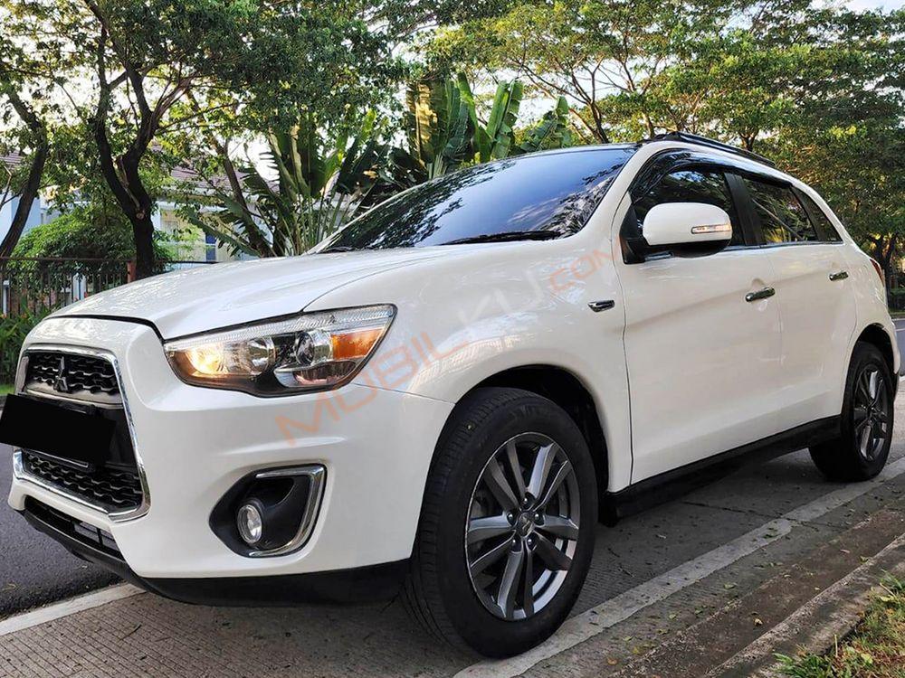 Mobil Mitsubishi Outlander Sport 2013
