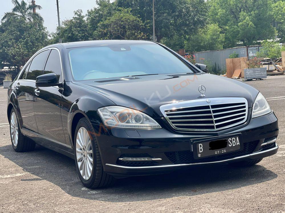 Mobil Mercedes-Benz S-Class 2011