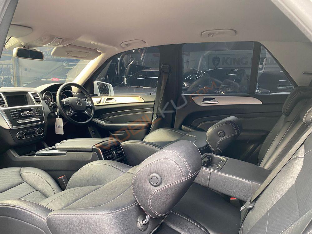 Mobil Mercedes-Benz ML 2014