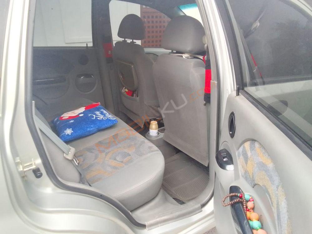 Mobil Chevrolet Aveo 2004