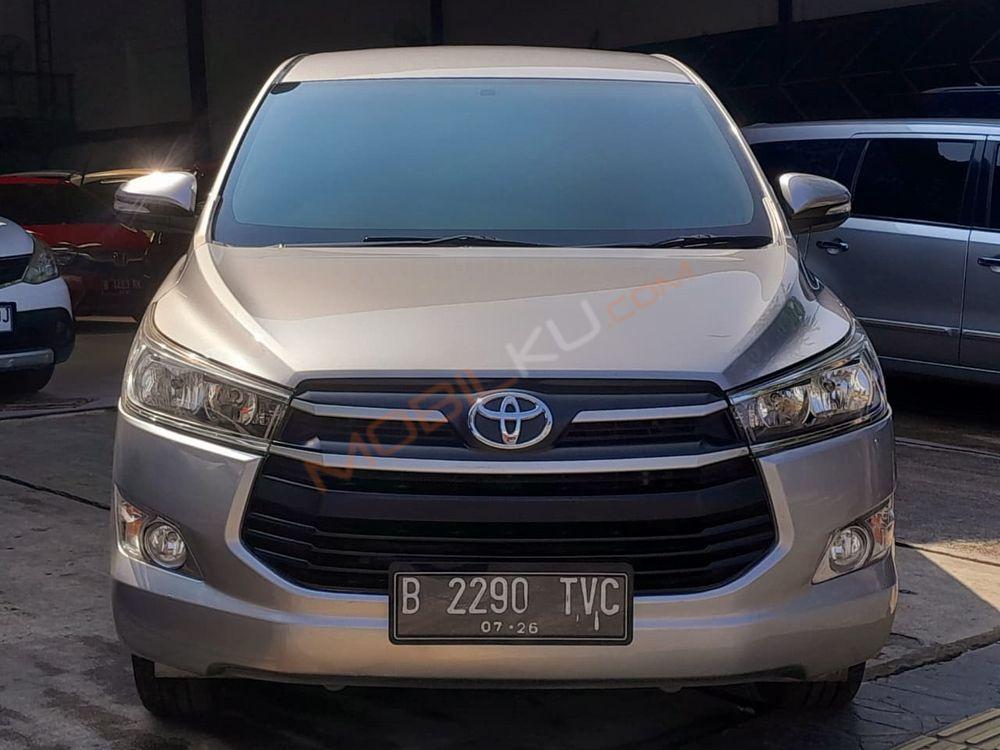 Mobil Toyota Kijang Innova 2016