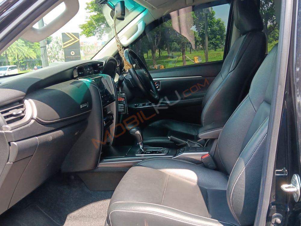 Mobil Toyota Fortuner 2022