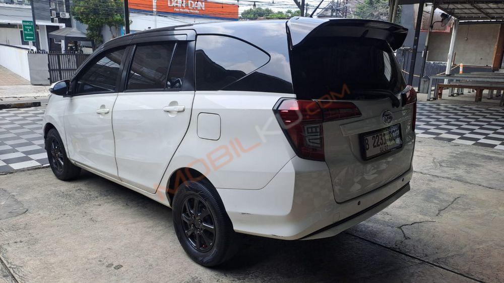 Mobil Daihatsu Sigra 2017