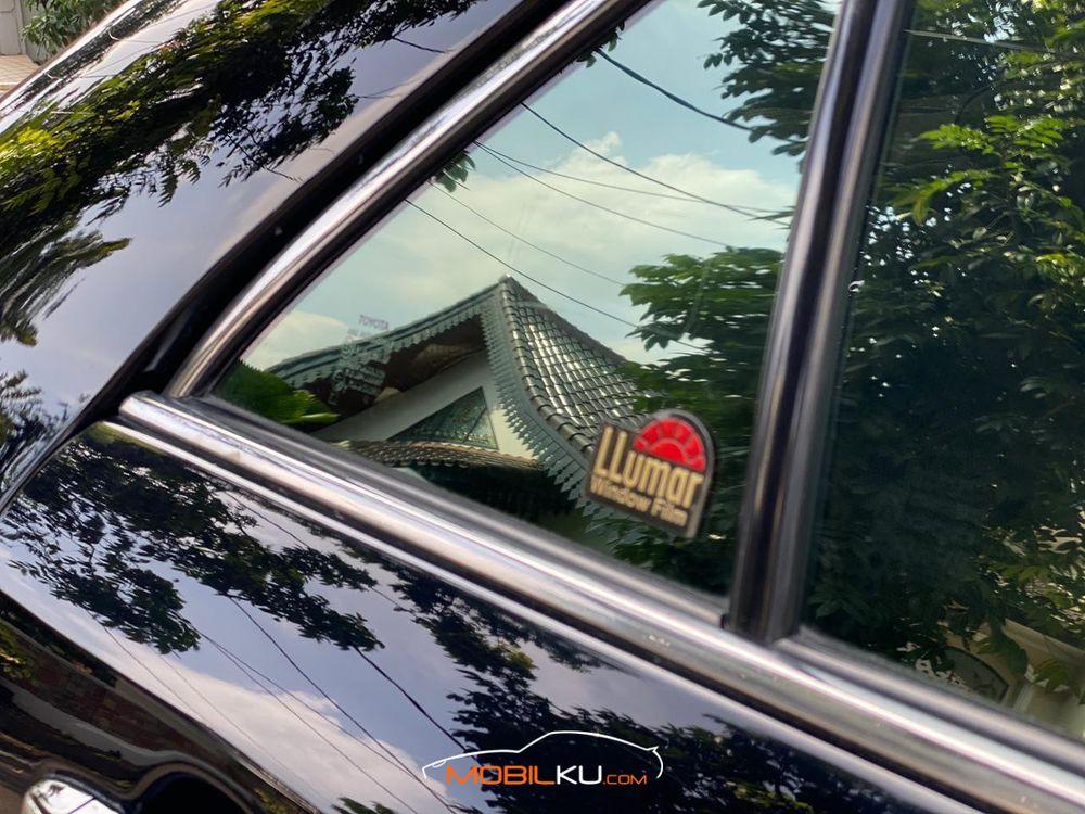 Mobil Toyota Camry 2014