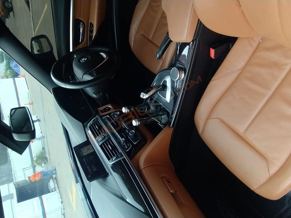 Mobil BMW 3 Series 2018