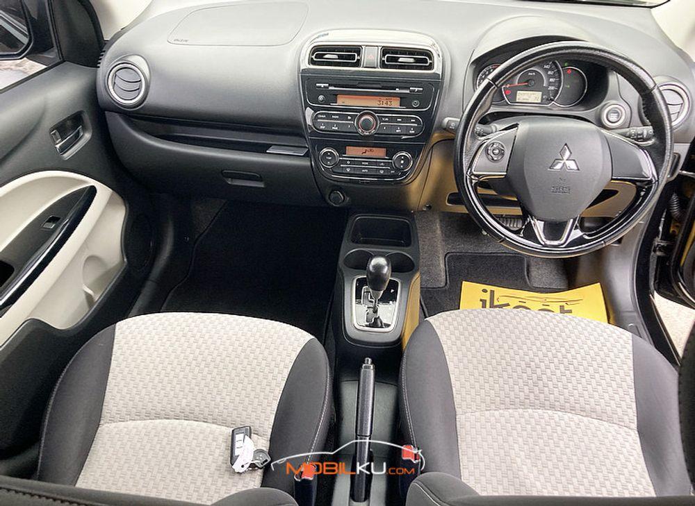 Mobil Mitsubishi Mirage 2016