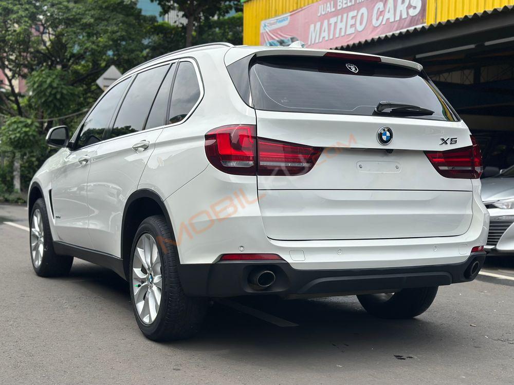 Mobil BMW X5 2016
