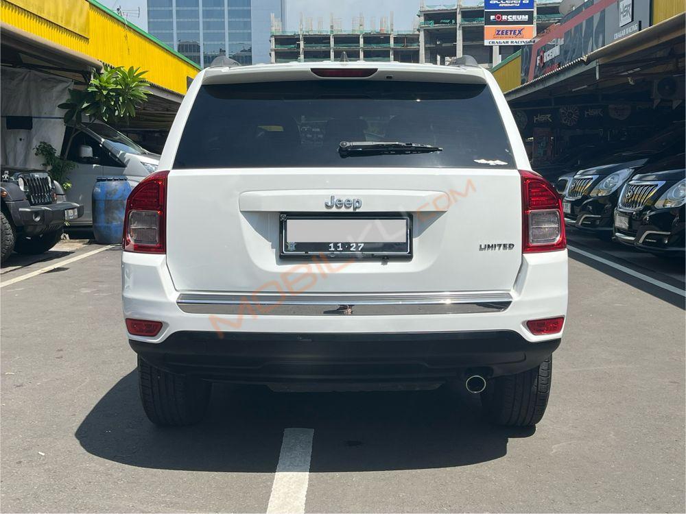 Mobil Jeep Compass 2013