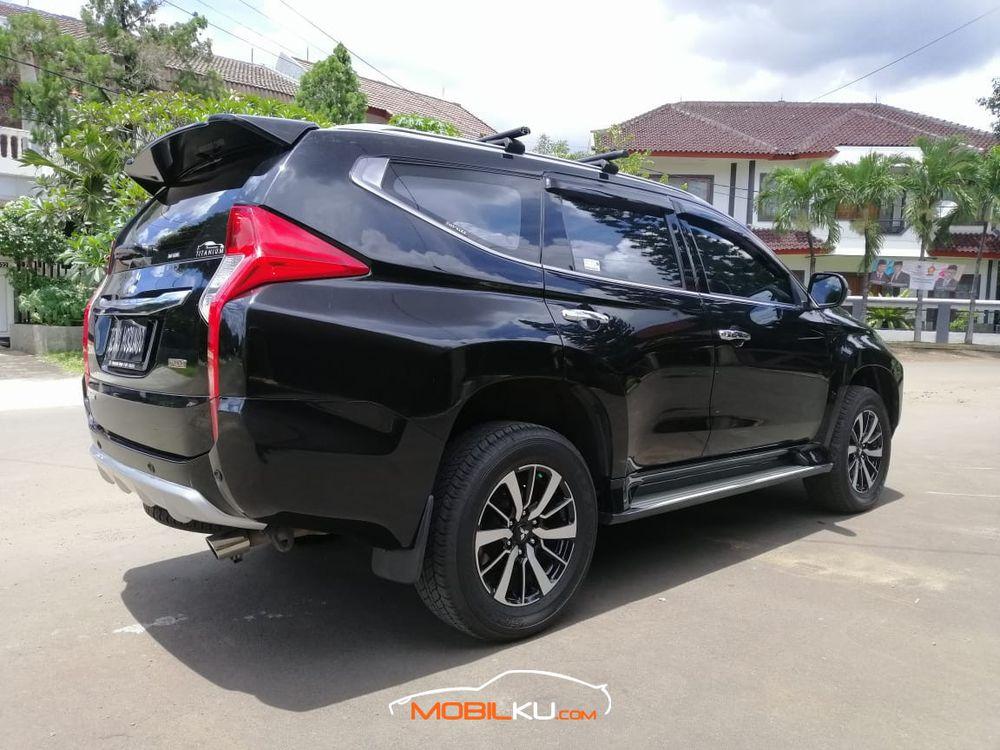 Mobil Mitsubishi Pajero Sport 2017