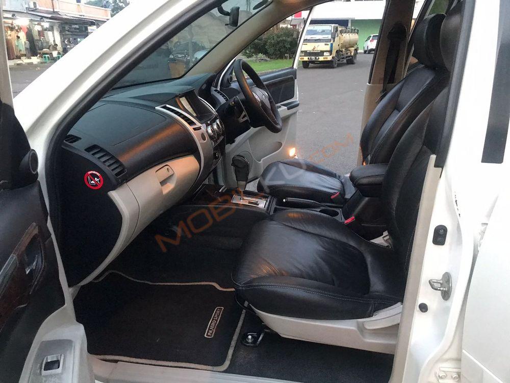 Mobil Mitsubishi Pajero Sport 2012