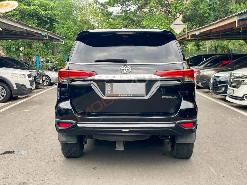 Mobil Toyota Fortuner 2020