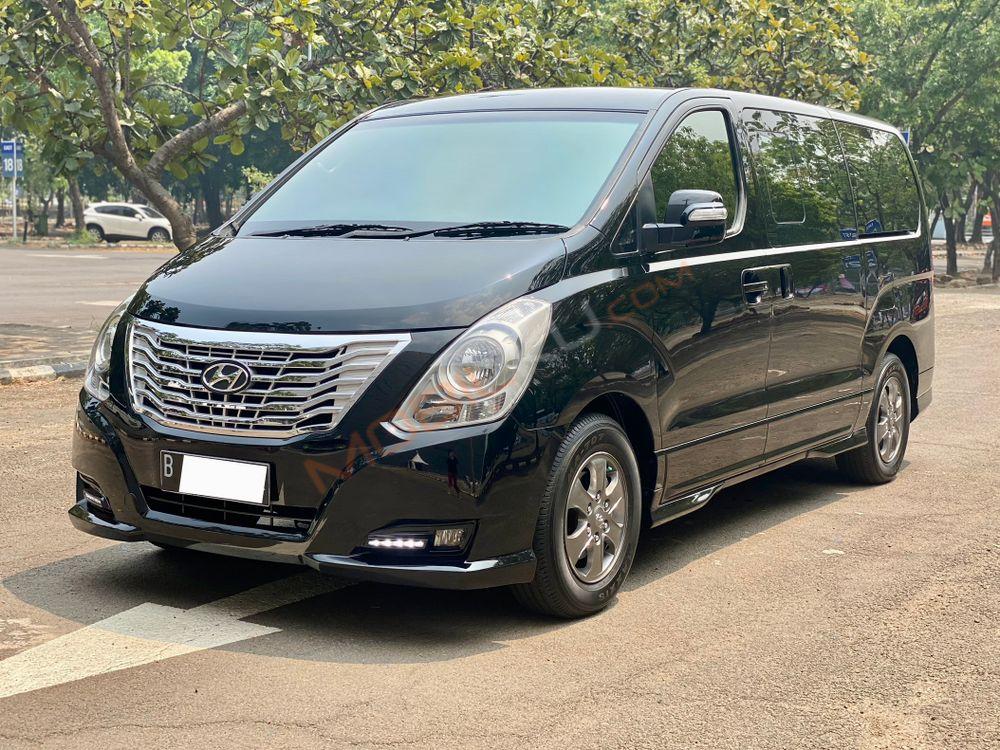 Mobil Hyundai H-1 2017