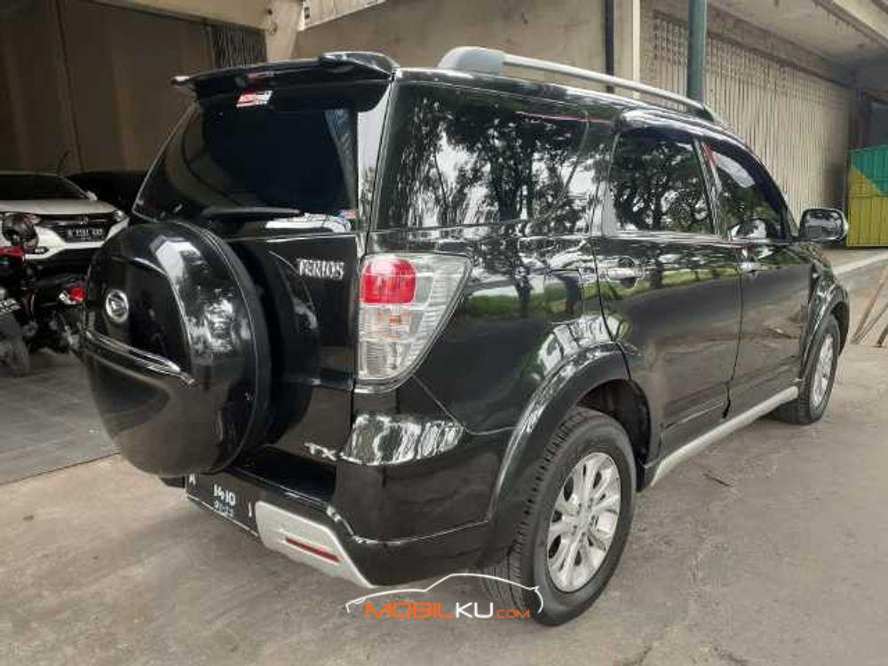 Mobil Daihatsu Terios 2013