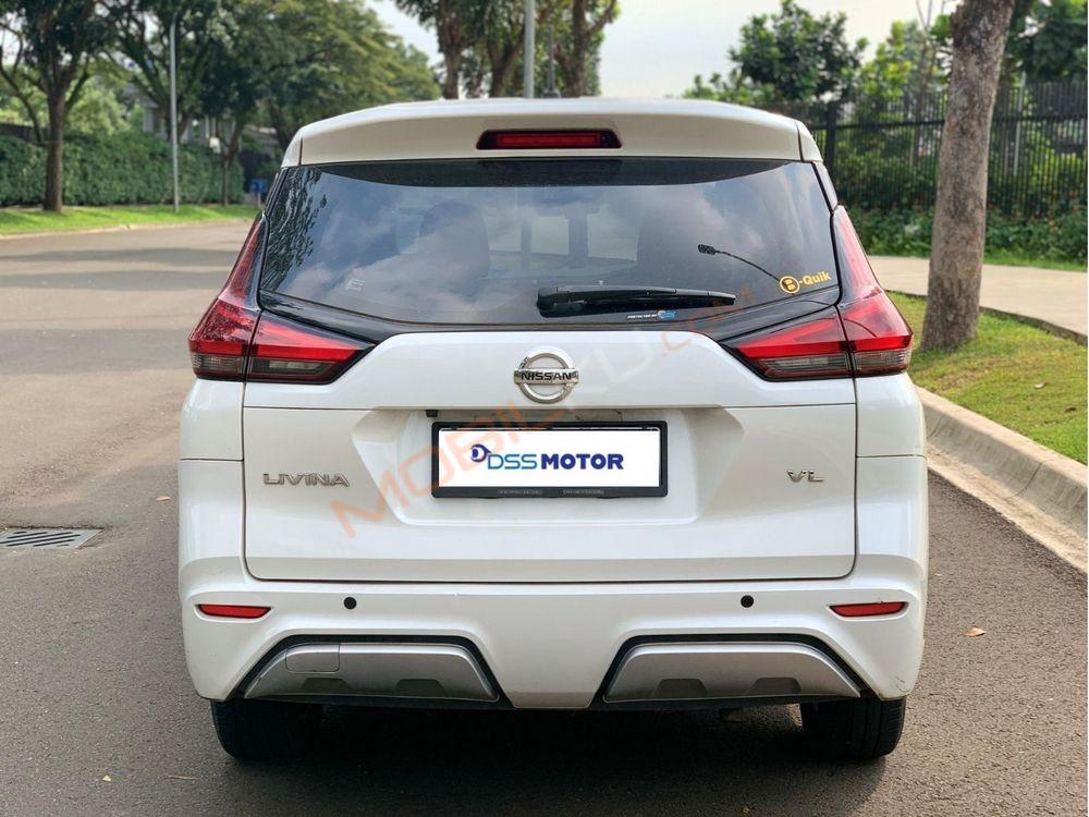 Mobil Nissan Livina 2021