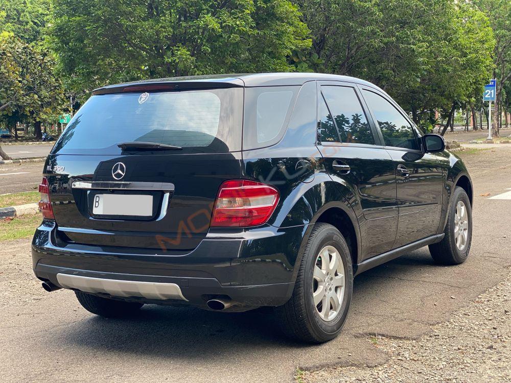 Mobil Mercedes-Benz ML 2006