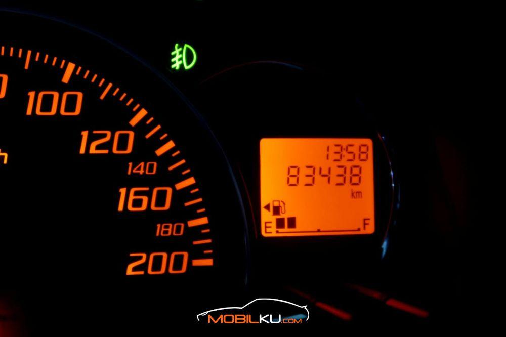 Mobil Daihatsu Ayla 2015