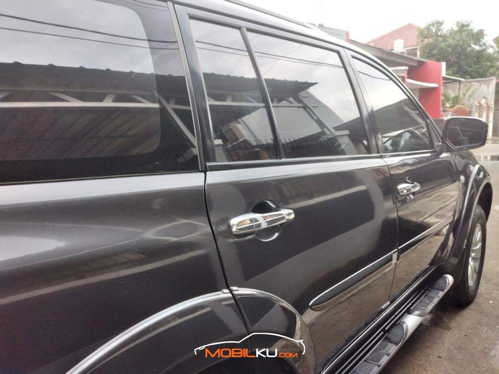 Mobil Mitsubishi Pajero Sport 2011