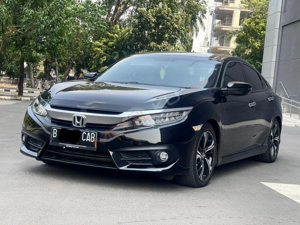 Mobil Honda Civic Sedan 2017