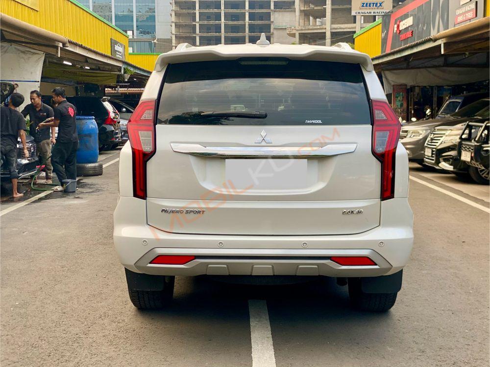 Mobil Mitsubishi Pajero Sport 2021