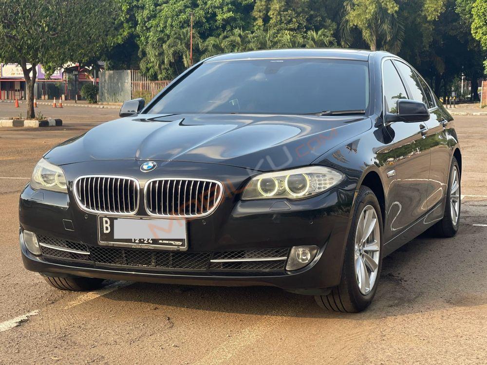 Mobil BMW 5 Series 2013
