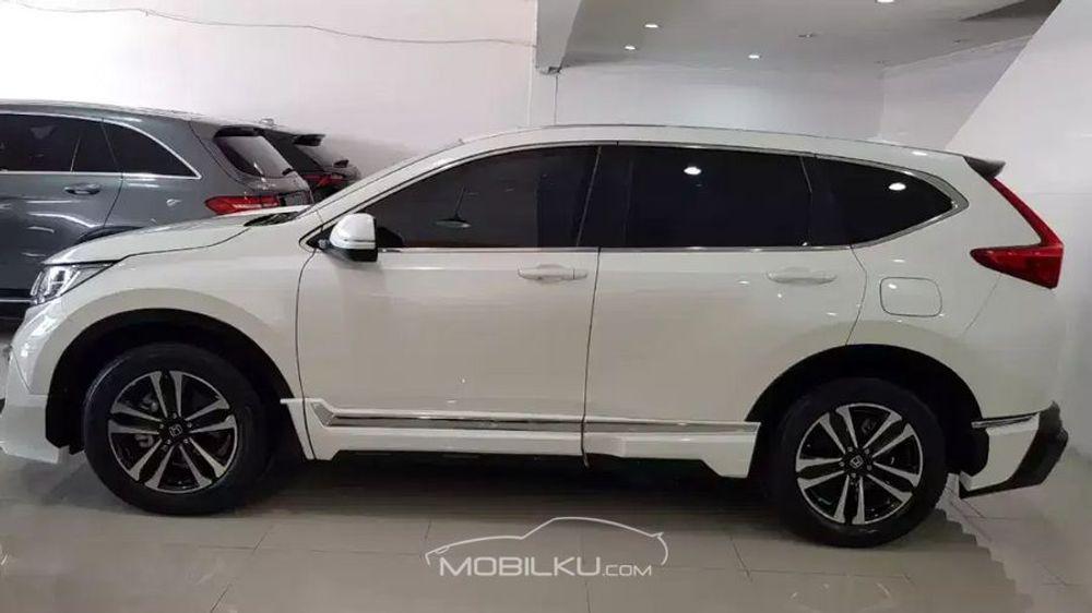 Mobil Honda CR-V 2017