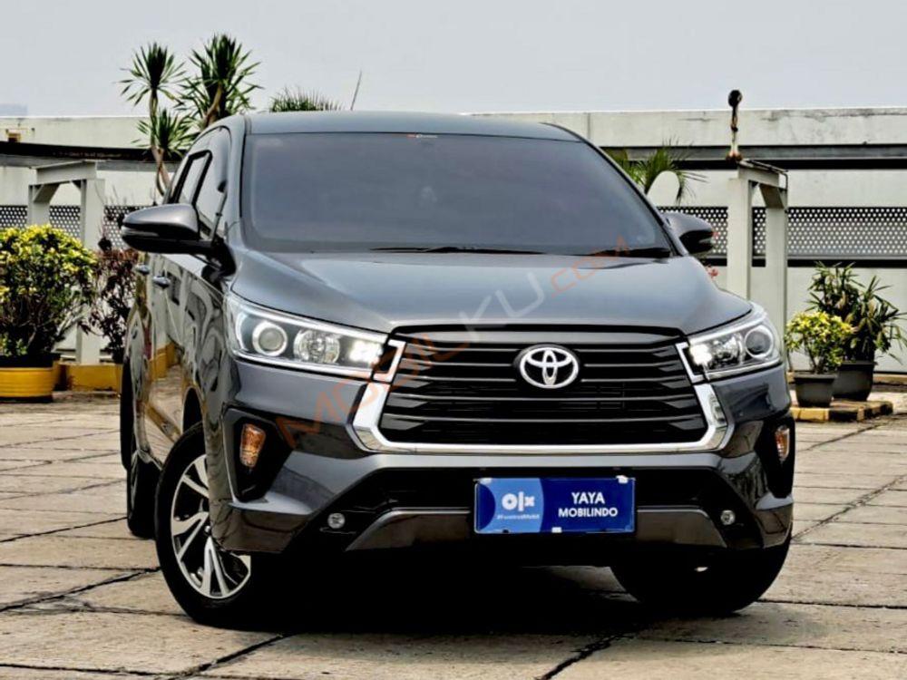 Mobil Toyota Kijang Innova 2022