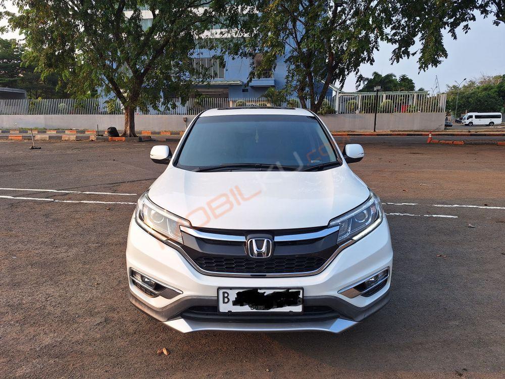 Mobil Honda CR-V 2015