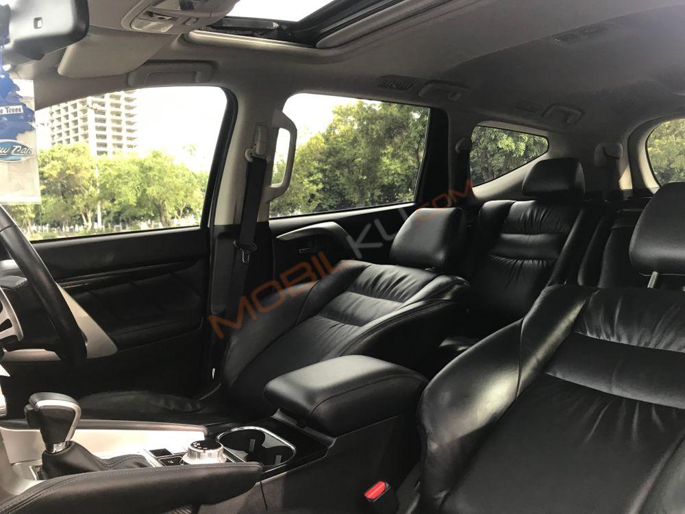 Mobil Mitsubishi Pajero Sport 2021