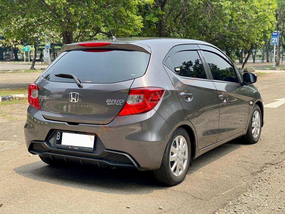 Mobil Honda Brio 2021