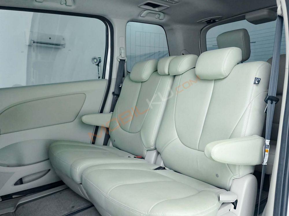 Mobil Mazda Biante 2018