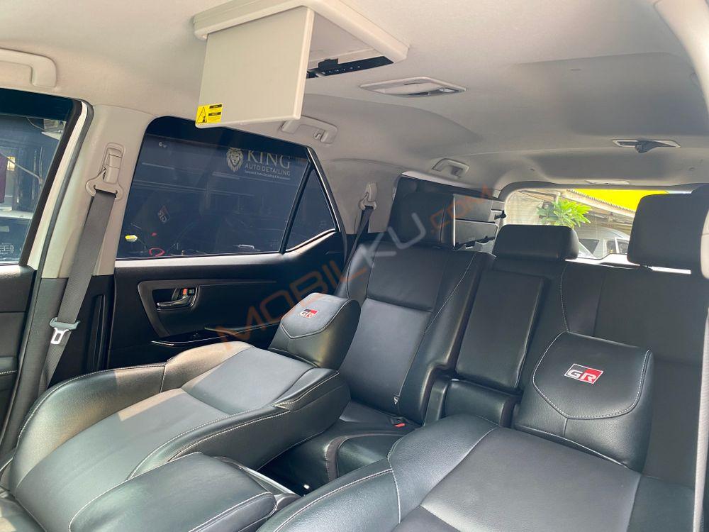 Mobil Toyota Fortuner 2022