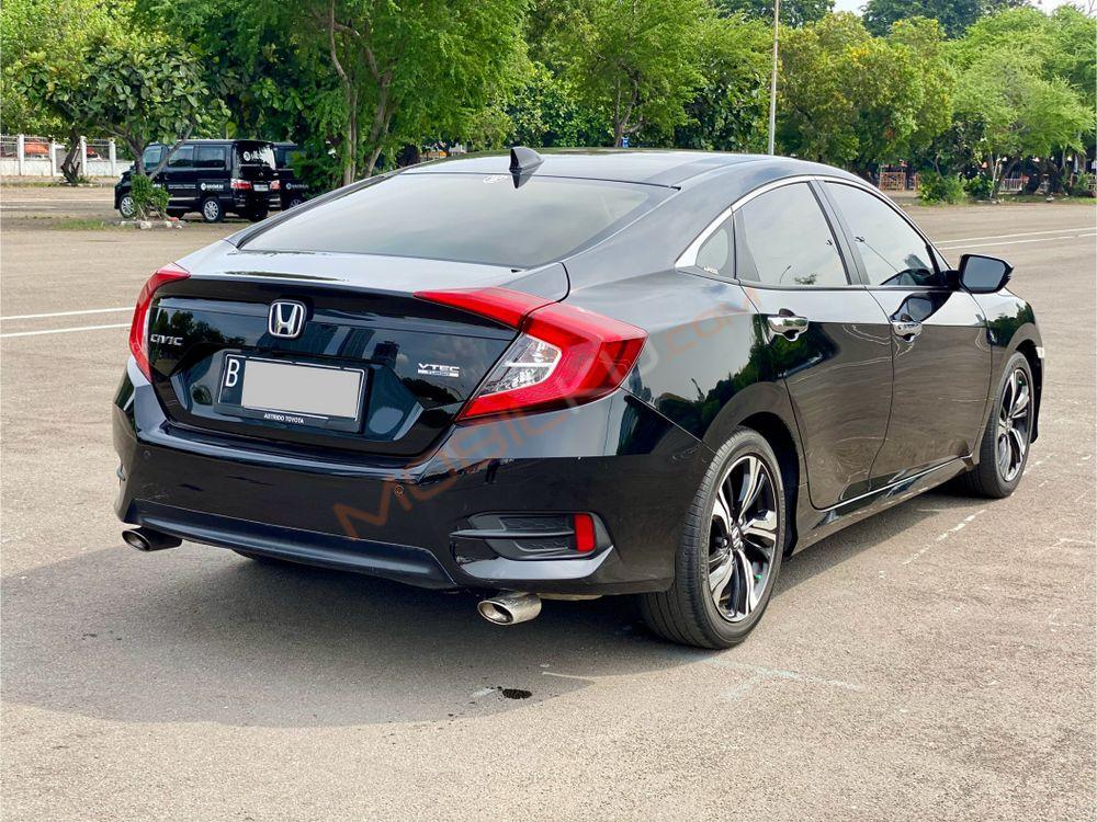 Mobil Honda Civic Sedan 2017