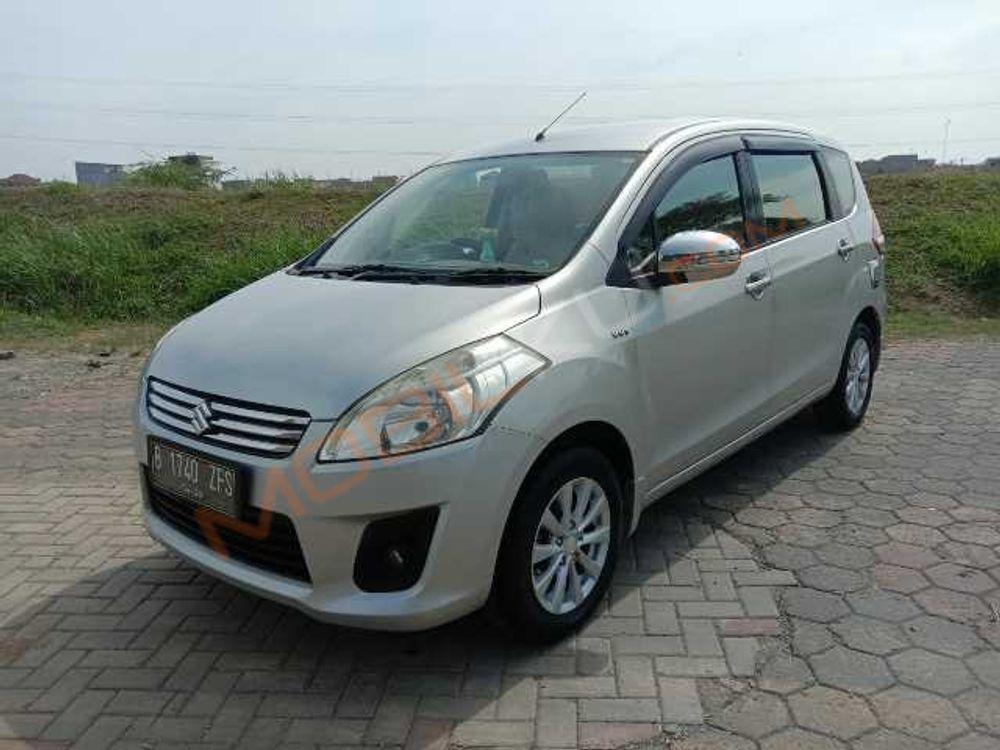 Mobil Suzuki Ertiga 2015