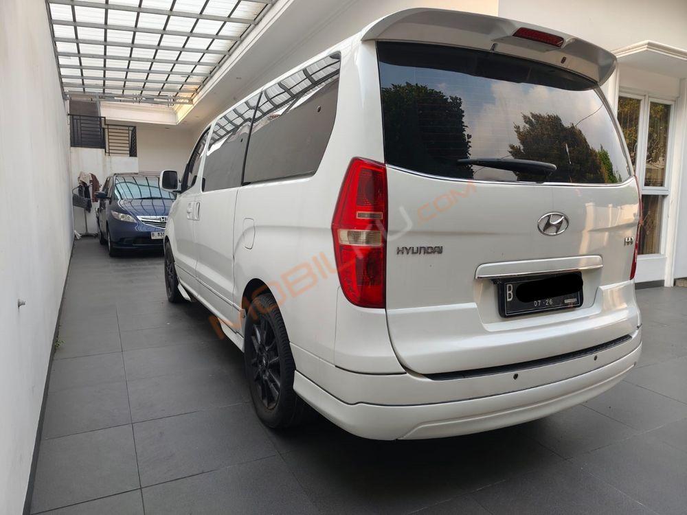 Mobil Hyundai H-1 2016