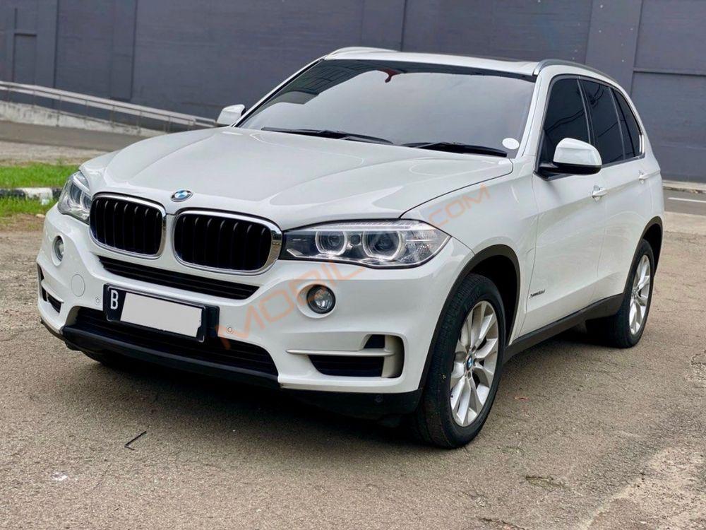 Mobil BMW X5 2016
