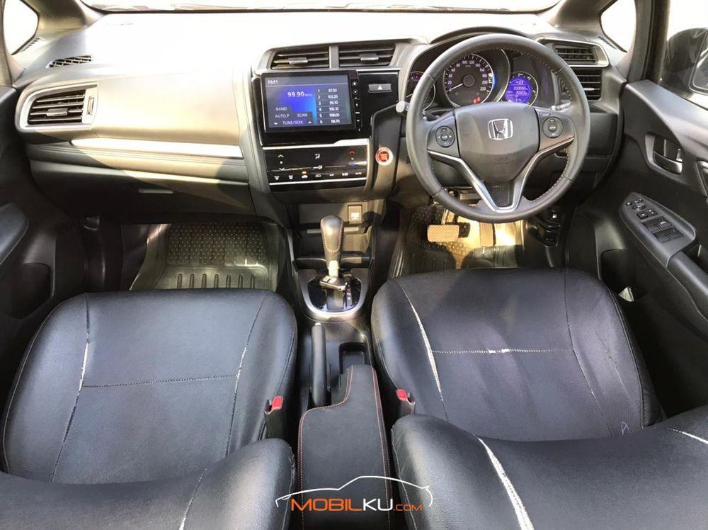 Mobil Honda Jazz 2018