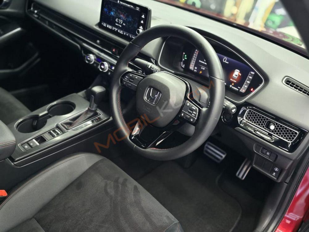 Mobil Honda Civic Hatchback 2023