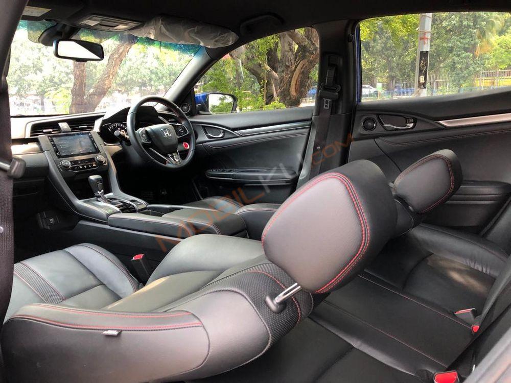 Mobil Honda Civic Hatchback 2021