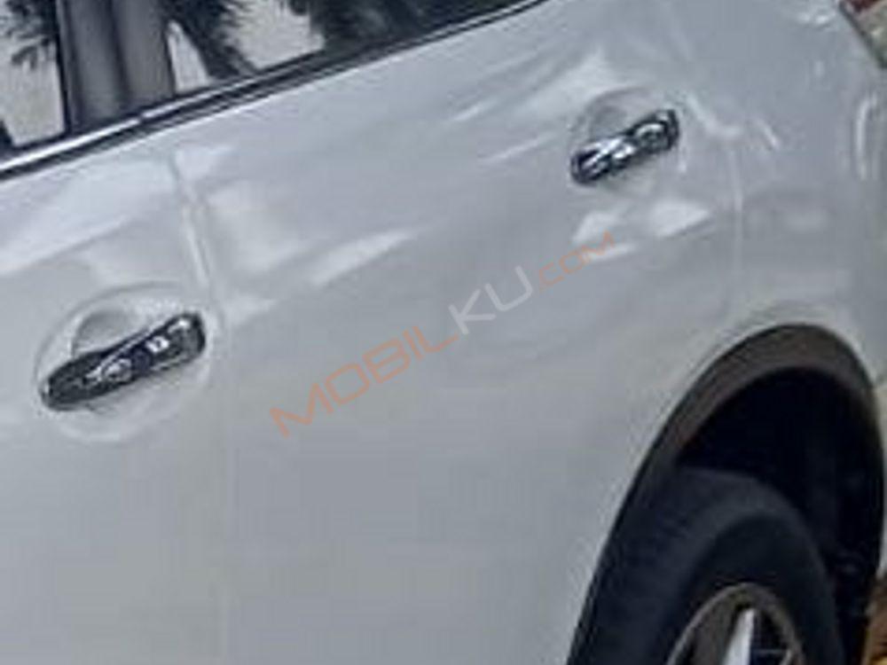 Mobil Toyota Agya 2014