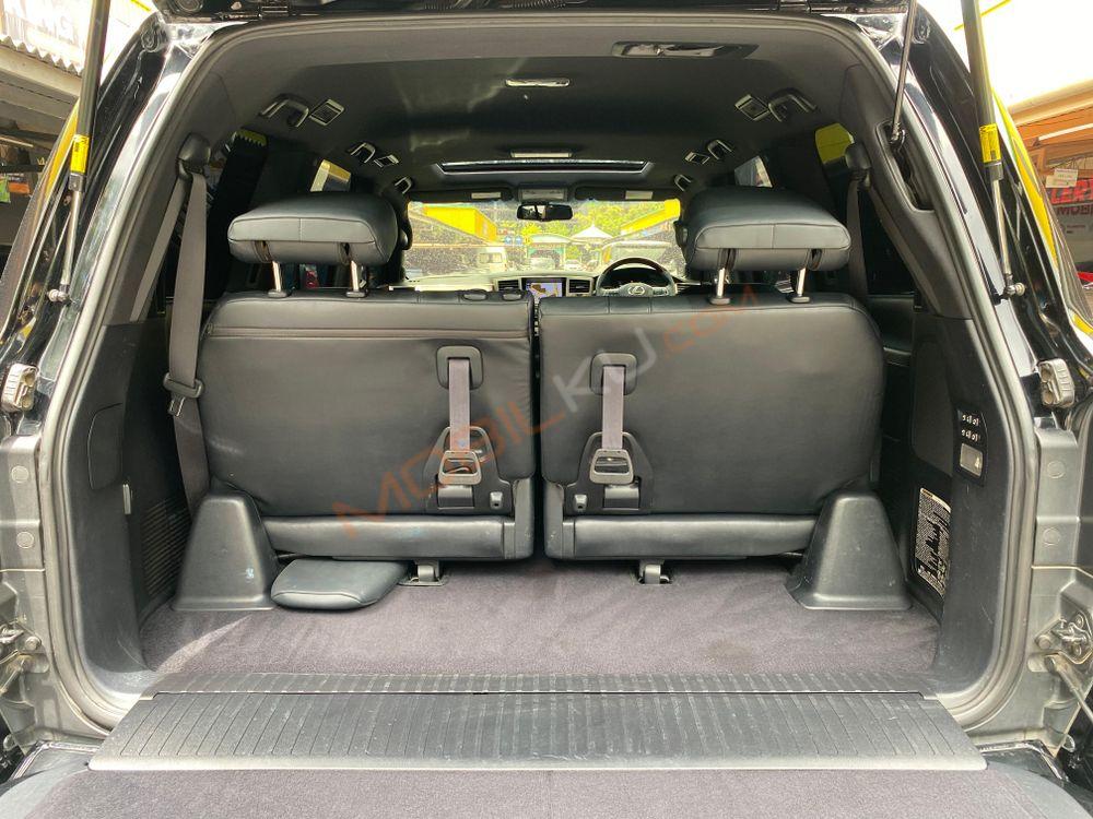 Mobil Lexus LX 2014