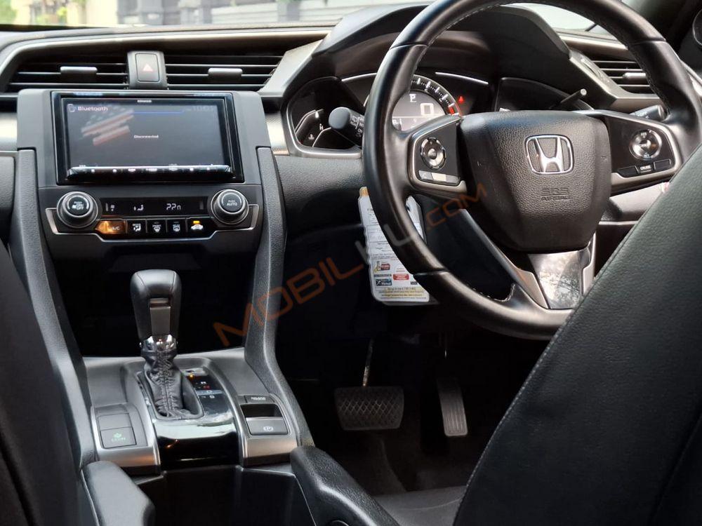 Mobil Honda Civic Hatchback 2019