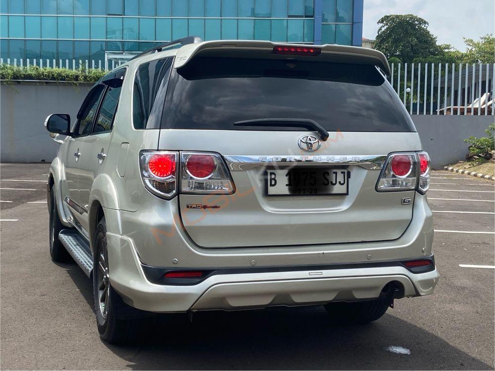 Mobil Toyota Fortuner 2013