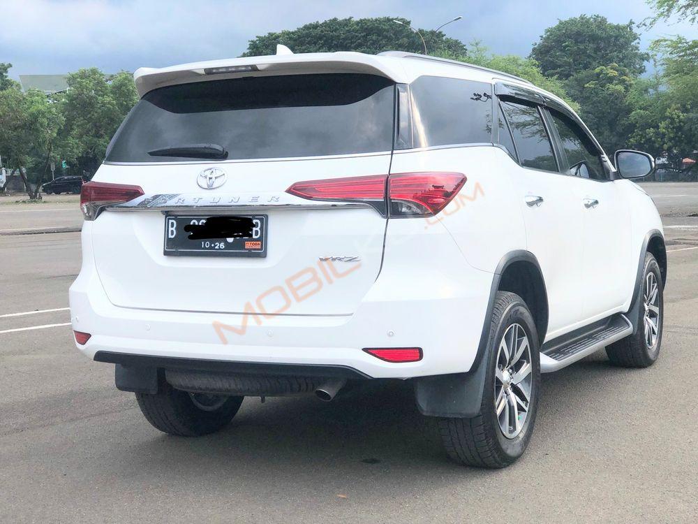 Mobil Toyota Fortuner 2016