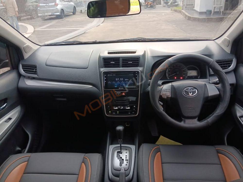 Mobil Toyota Avanza 2021