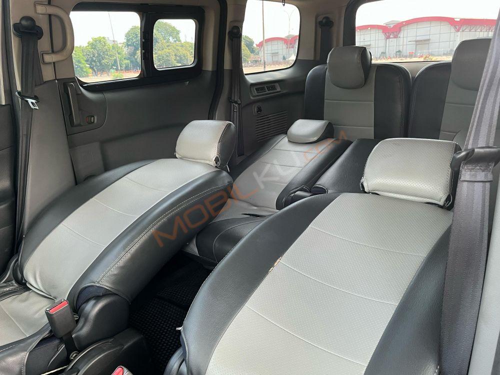 Mobil Nissan Evalia 2012